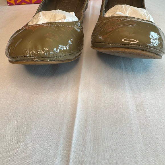 Tory Burch Eddie-Smooth Naplak/Patent Leather Ballet Flats Size 8 Color Musk - Picture 5 of 11